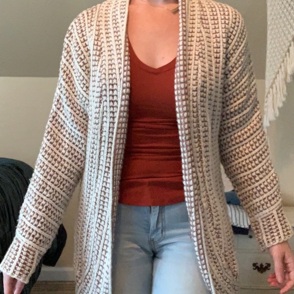 Knitted Sweater - Picture 3 of 4